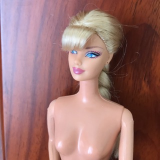 Thanh lí búp bê barbie mắt liếc như hình