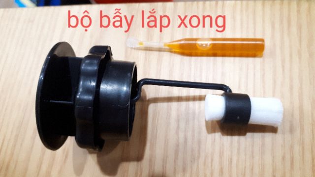Nắp BẪY RUỒI vàng gắn chai nhựa kèm dẫn dụ hiệu quả