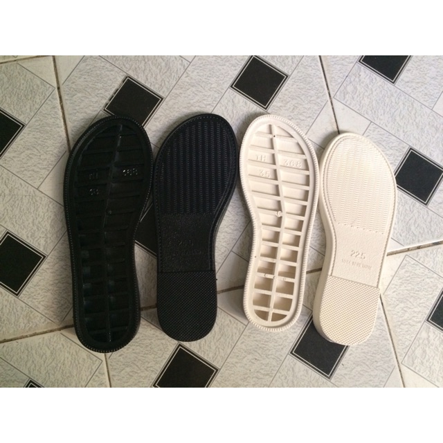 Bộ phụ kiện móc giày sandal