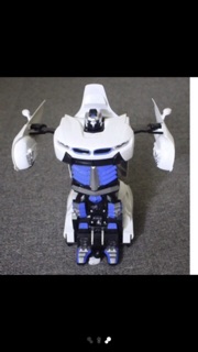 Ô Tô Cảnh Sát Biến Hình Robot