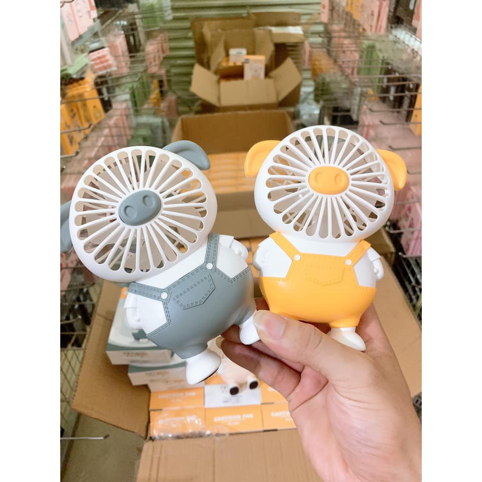 Quạt Cầm tay mini HÌNH CON LỢN TÍCH ĐIỆN CỰC HÓT