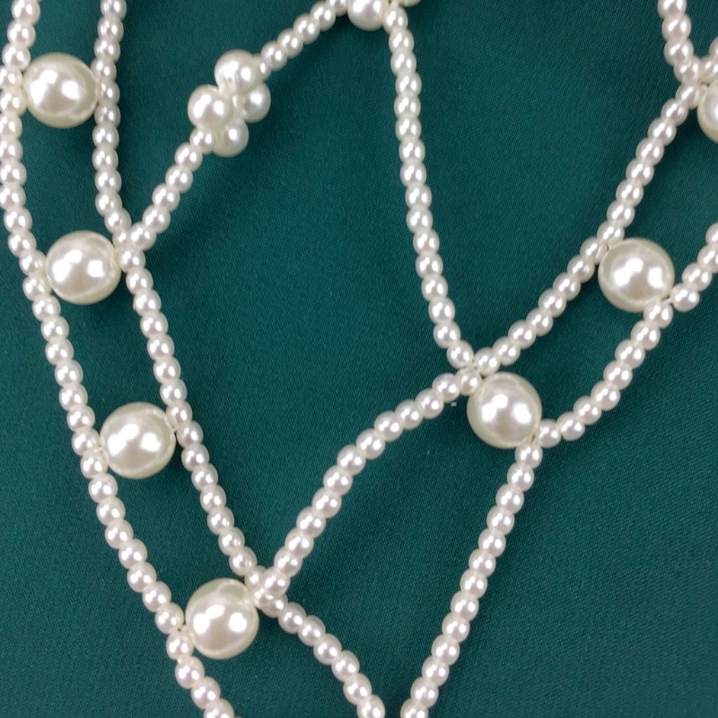 Băng Đô Cài Tóc Dạng Chuỗi Hạt Màu Trắng Phong Cách Vintage Dành Cho Nữ