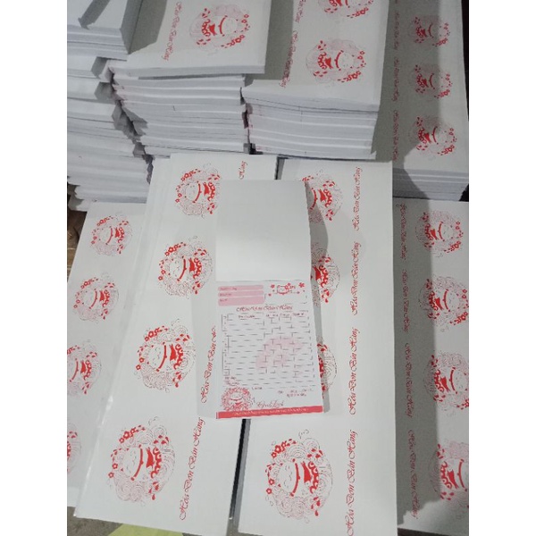 Combo 100 quyển hóa đơn bán hàng mèo thần tài 1 liên khổ A6 giá chỉ: 640.000