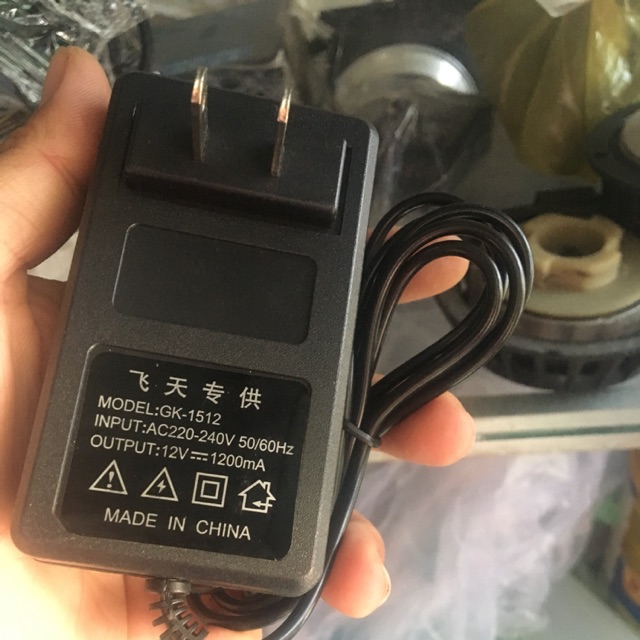 Củ sạc xe ôtô điện 12v | BigBuy360 - bigbuy360.vn