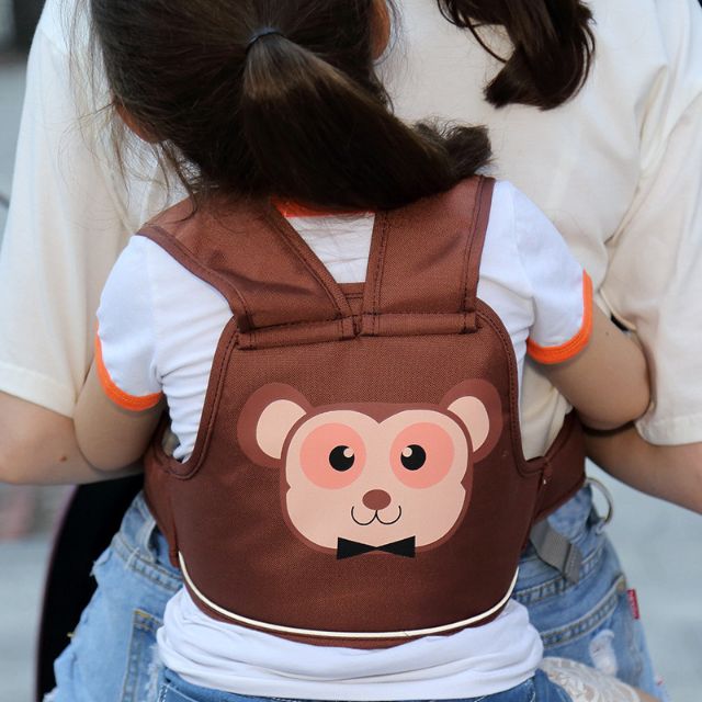 Đai an toàn cho bé khi đi xe máy