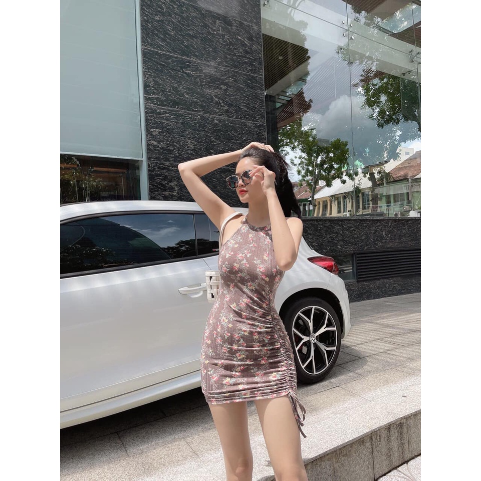 Đầm mini cổ yếm rút - hoa nâu