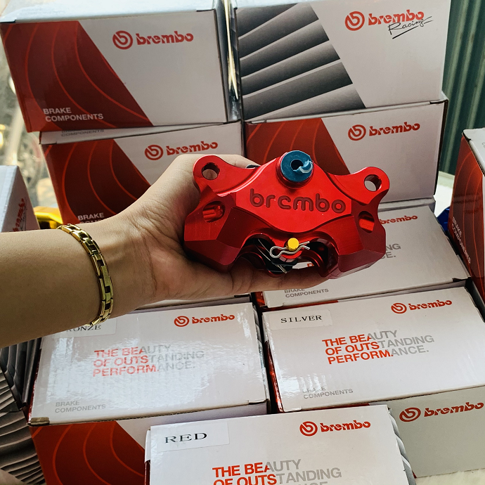 Heo dầu SAU  BREMBO 2 pic đối xứng, sản phẩm có BH 3 tháng sử dụng, có pát cho EX135,150,WINNER, SONIC, RAIDER,SATRIA