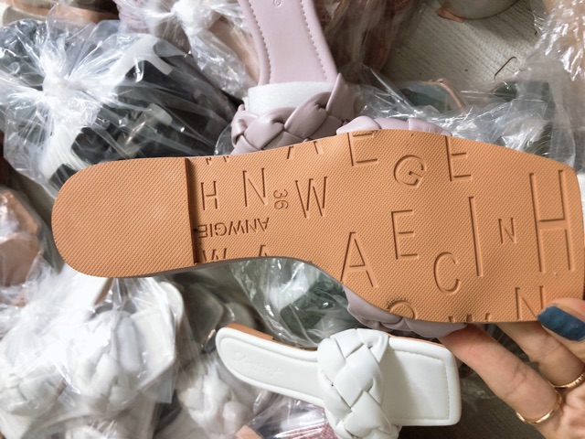 Dép quai bản đan phồng da mềm ( loại 1 )