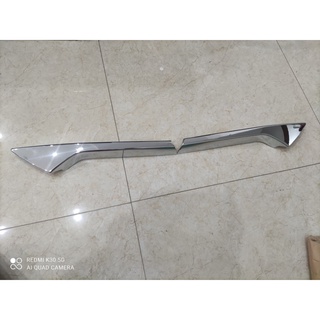 Ốp trang trí calang mạ crom cho xe toyota cross 2019 2020 2021 2022
