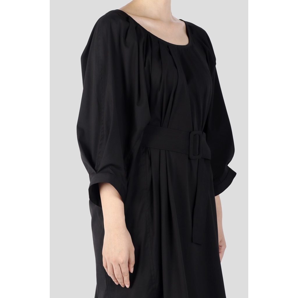 Đầm đen tay lỡ, dáng ngăn E.studio cổ thuyền, kèm belt vải bản to