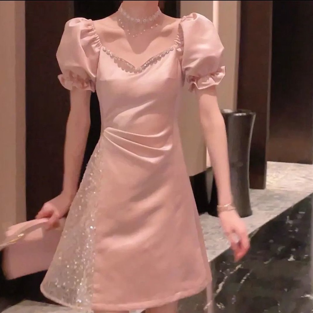 Đầm Dáng Ôm Hở Eo Đính Kim Cương Sang Trọng Thời Trang Cao Cấp 2022