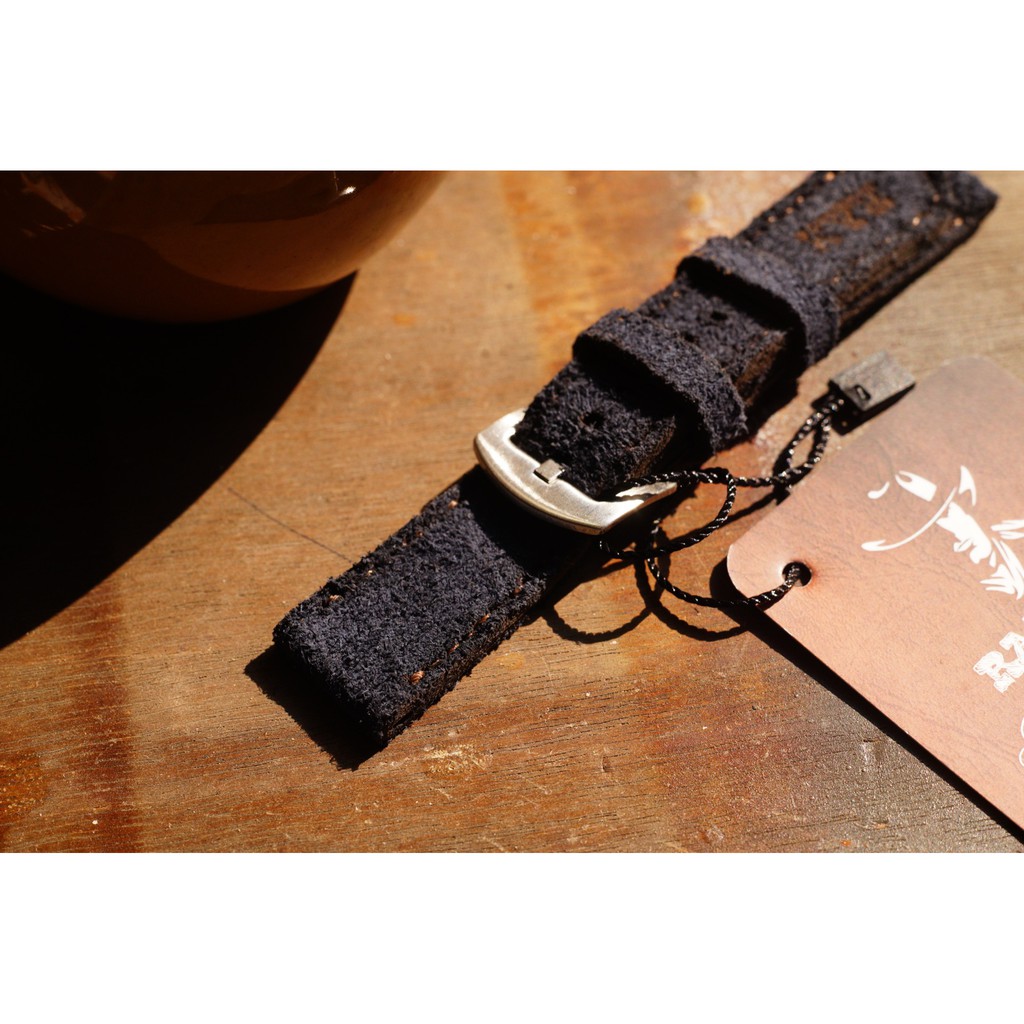 Dây apple watch da bò lộn xanh navy handmade bền chắc cực đẹp by RAM Leather - tặng khóa chốt và adapter