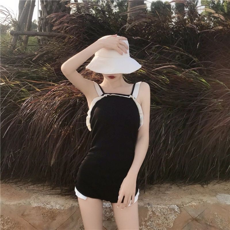 Sẵn - Bộ bikini liền mảnh hở lưng gợi cảm