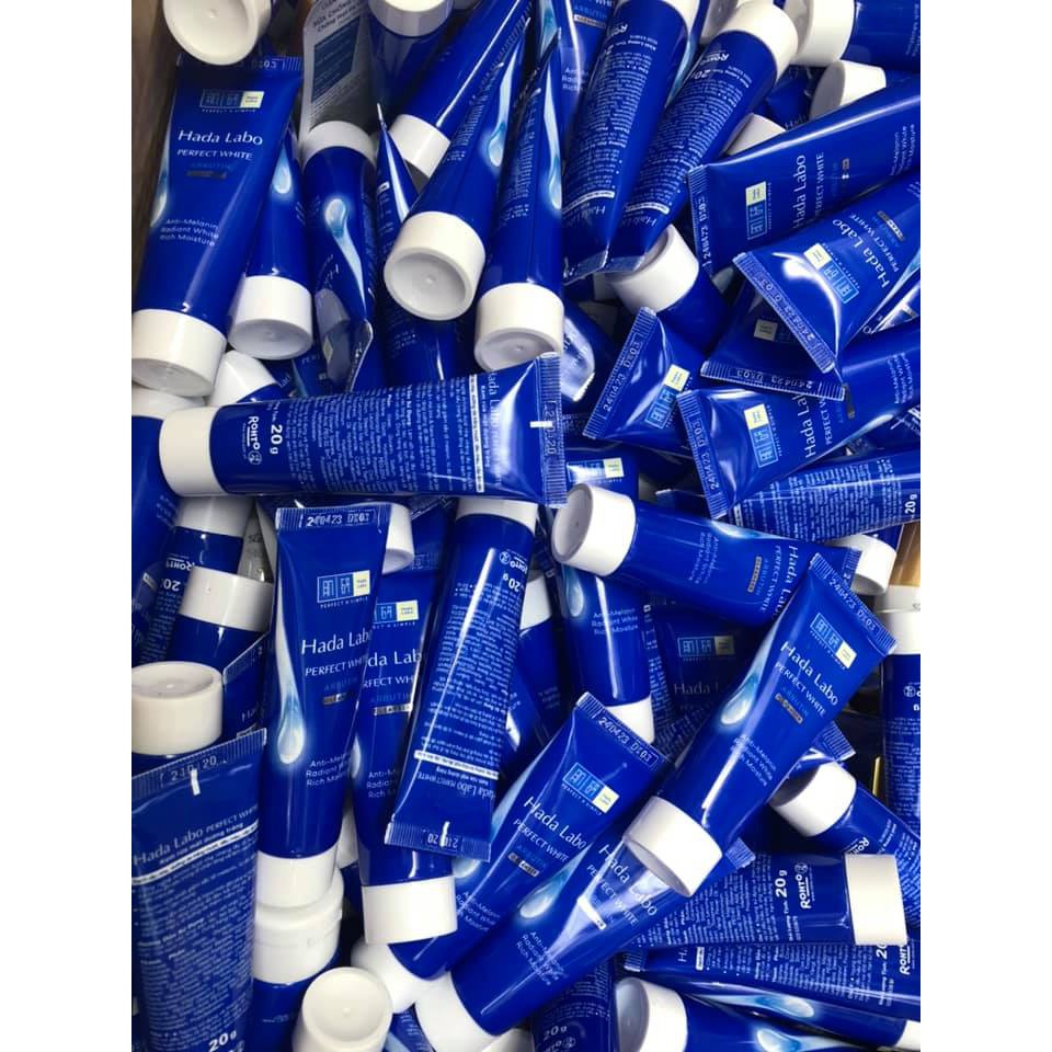 Sữa rửa mặt trắng da Hada Labo tuýp 20g | BigBuy360 - bigbuy360.vn