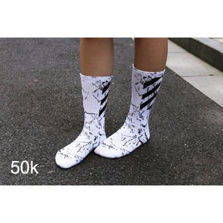 Tất off-white