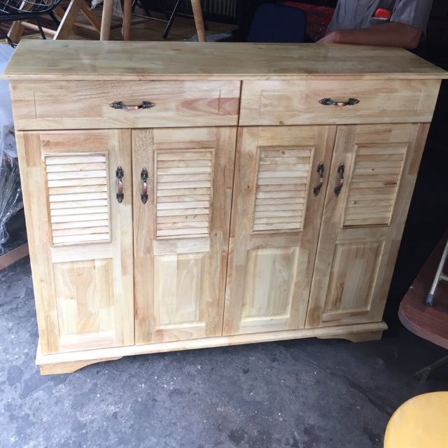 Tủ giày gỗ cao su 1m2