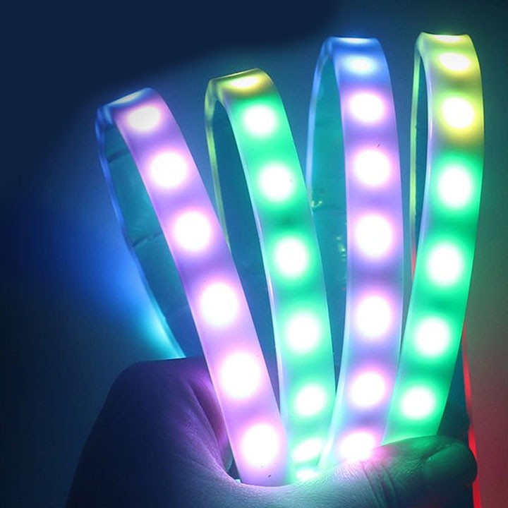 Dây Đèn Led Dán Cốp Sau Xe Ô Tô 12V-1.2M- kèm video