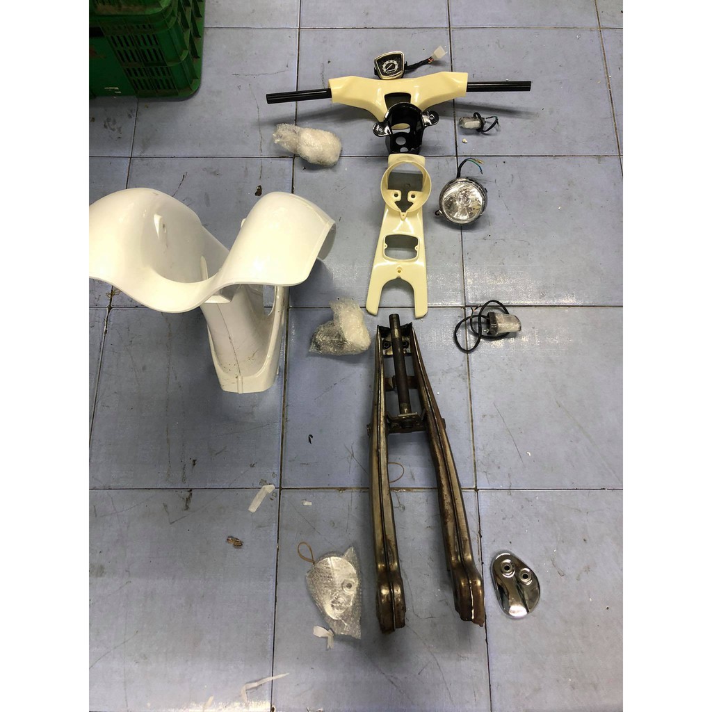 Combo 12 món cho anh em dọn cub C100 -màu ngẫu nhiên trắng chưa sơn