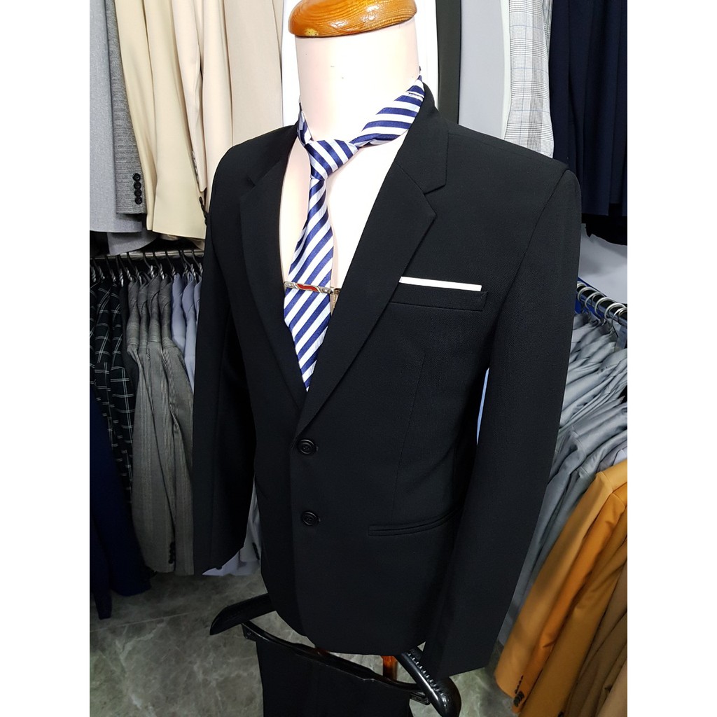 Bộ vest nam form suông 2 nút màu đen mềm mịn + cà vạt kẹp