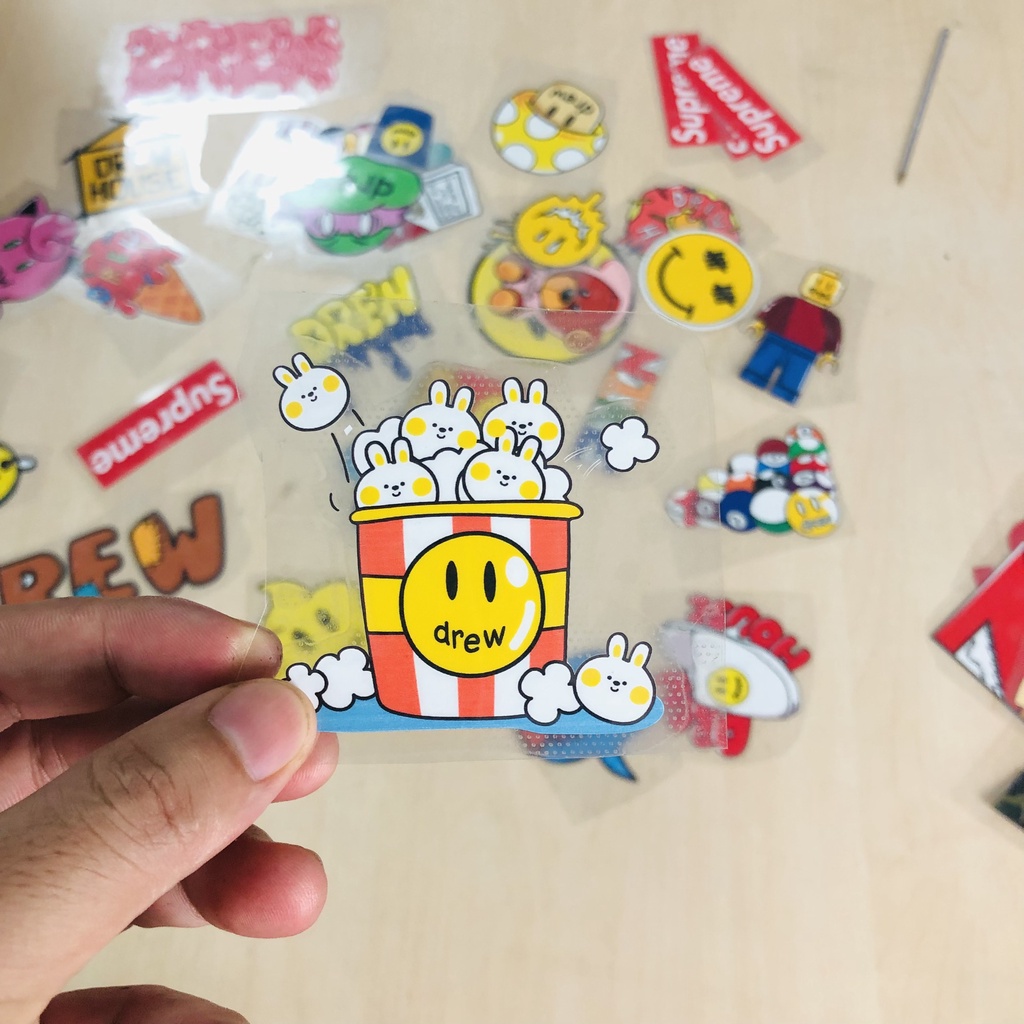 Hình ủi áo thun - ủi áo sơ mi tại nhà Mẫu đi Cinema