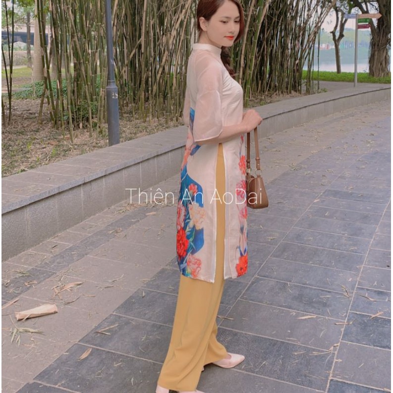Áo dài Lụa 4 tà họa tiết cô gái
