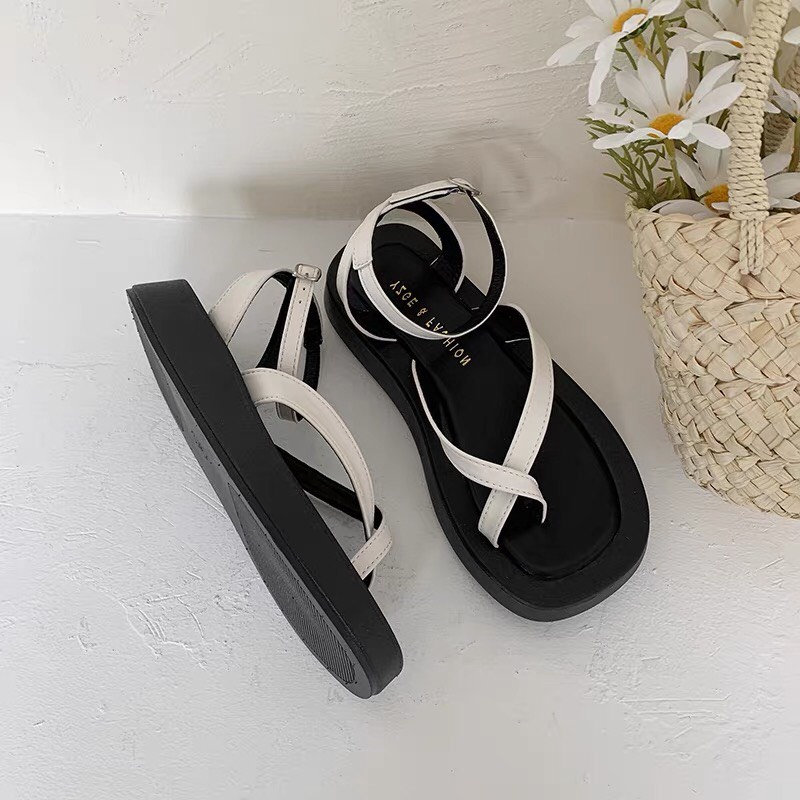 Giày Sandal xỏ ngón dây mảnh chéo Hàn Quốc , đi học đi chơi cực xinh ( form nhỏ lấy tăng size ) 001