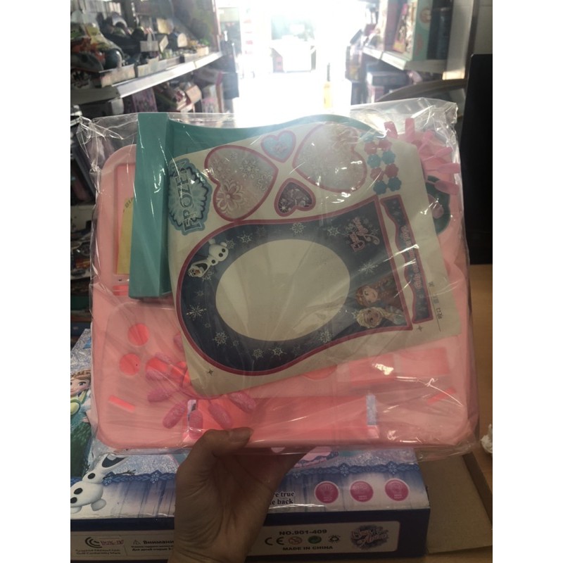 Đồ chơi make up Frozen