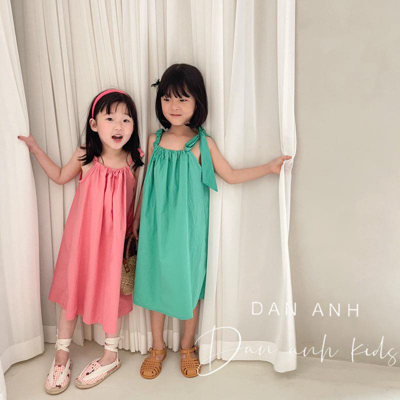 ĐẦM SUÔNG CỔ YẾM CHO BÉ GÁI