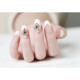 Móng tay giả gắn hoa ( tặng kèm lọ keo dán móng)