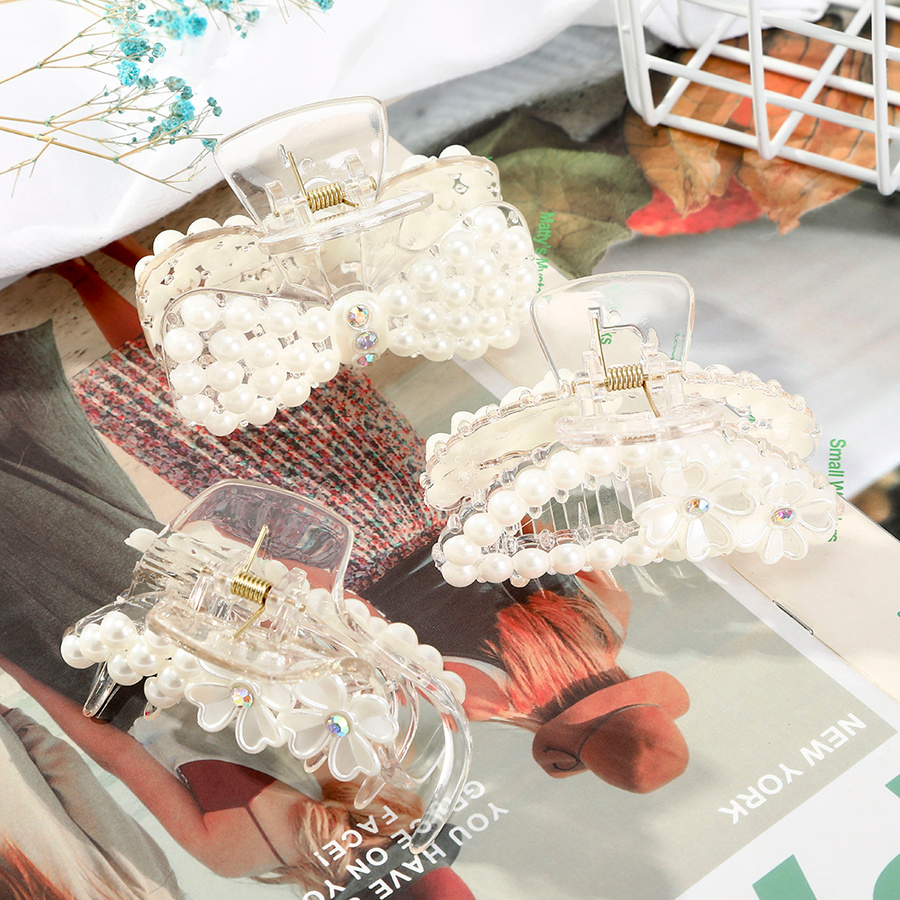 Kẹp tóc đính đá và ngọc trai nhân tạo phong cách Hàn Quốc độc đáo