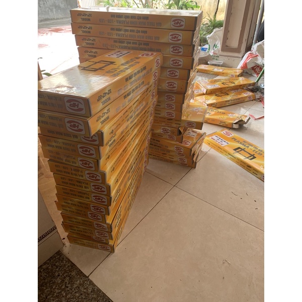 Giá treo ti vi ôm sát tường 32-55 inch