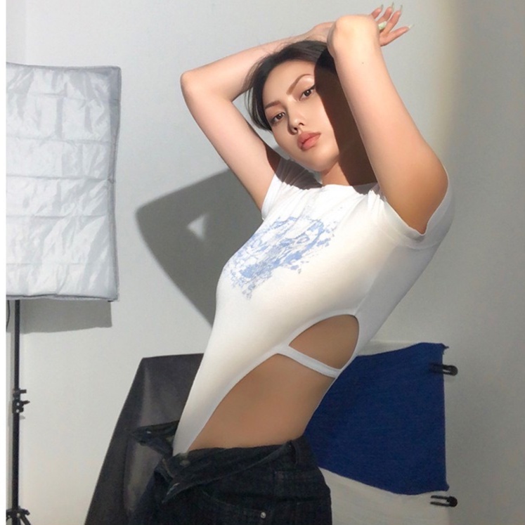 △◄✴Áo bodysuit ESTINI khoét eo sexy in hình hot Tiktok Vải borip gân chất siêu đẹp, mịn | BigBuy360 - bigbuy360.vn