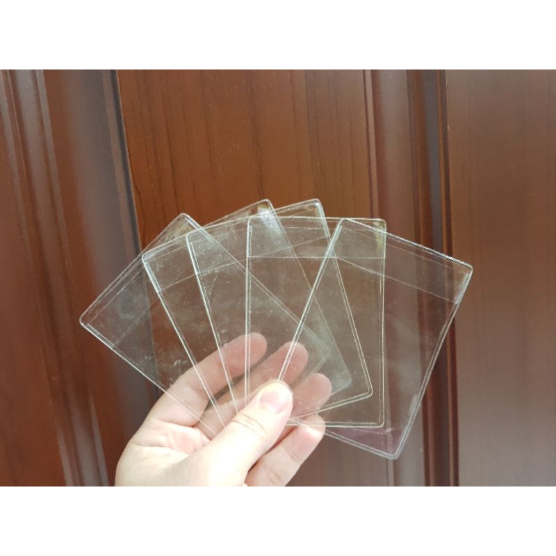 Vỏ bọc,bao đựng thẻ căn cước, thẻ ATM, thẻ PET, giấy tờ tùy thân - Loại dày, trắng trong, có nắp 6x9cm