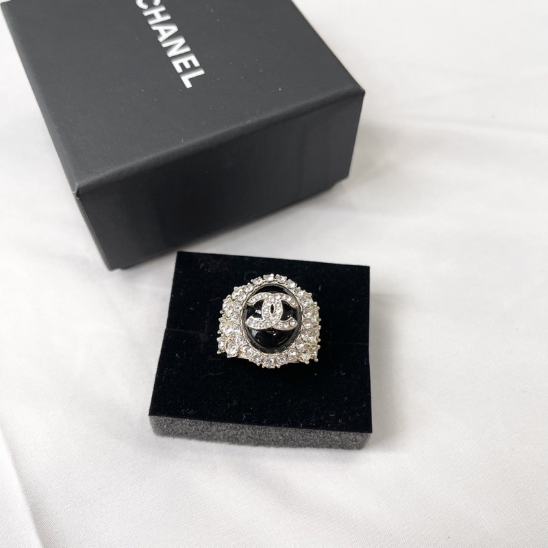Nhẫn Chanel chính hãng