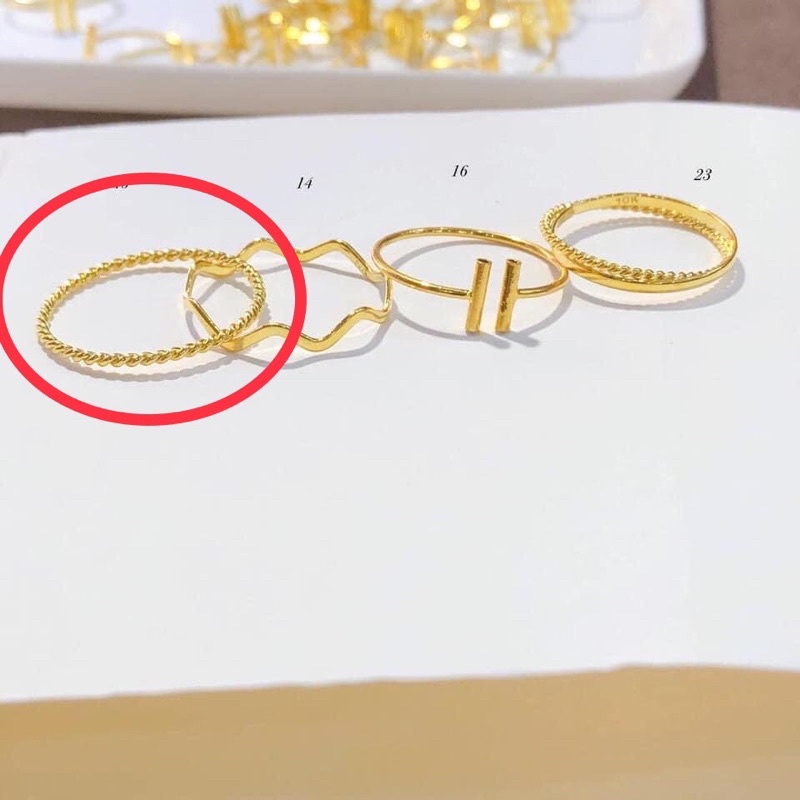 Mẫu nhẫn nhỏ xoắn thừng