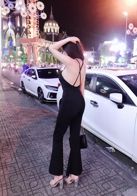 Jum ống loe hỡ lưng