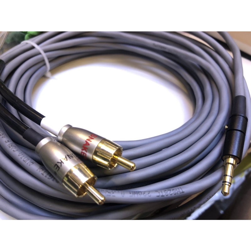 Dây 3.5 mm ra 2 hoa sen av kết nối điện thoại,máy tính ra amply loa