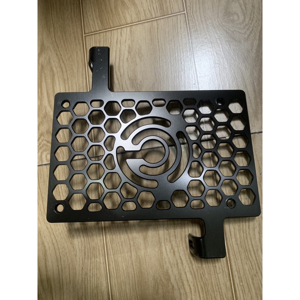 Che két nướ xe exciter 155 nhôm cnc màu đen