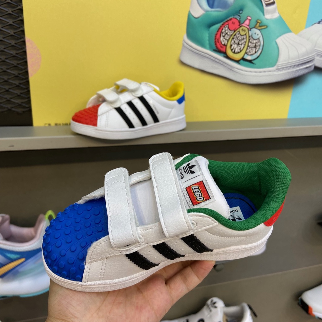 Giày Thể Thao Họa Tiết Cỏ Ba Lá LEGO SUPERSTAR 2022AD x Cho Bé 2022AD