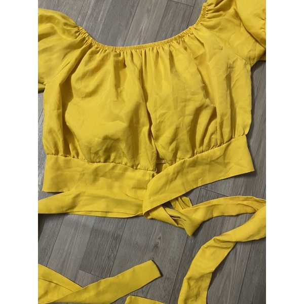 2hand áo vàng croptop