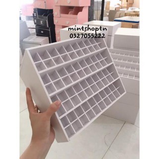 khay son 80 ô phân tầng tiện dụng