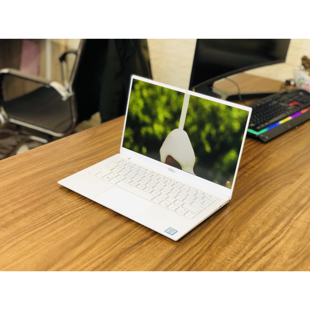Laptop Dell XPS 13 9380 i7-8565U | Ram 16GB | SSD 512GB | 13.3" FHD IPS | Like New