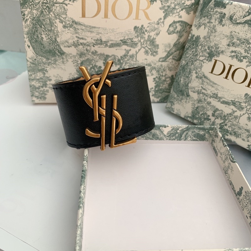 Vòng tay da YSL ( hình thật,hàng đẹp) bản 4cm
