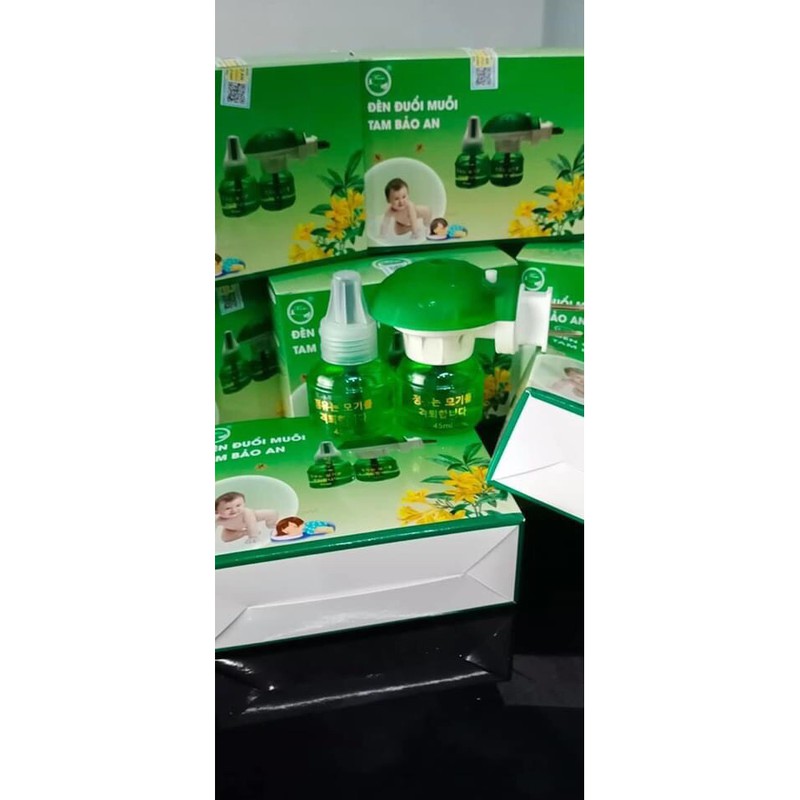 Đèn đuổi muỗi cam kết hết muỗi 99,9% bộ gồm 1 cùi và 2tinh dầu