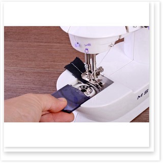 Máy may mini cao cấp có đèn