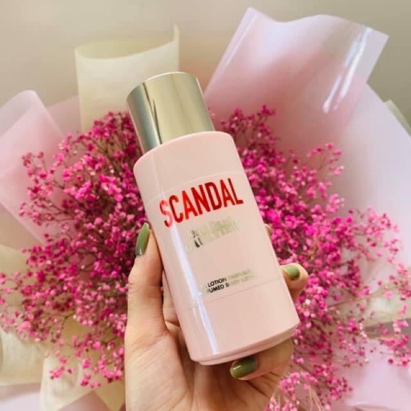Sữa dưỡng thể hương nước hoa Jean Paul Gaultier Scandal Body Lotion 200ml