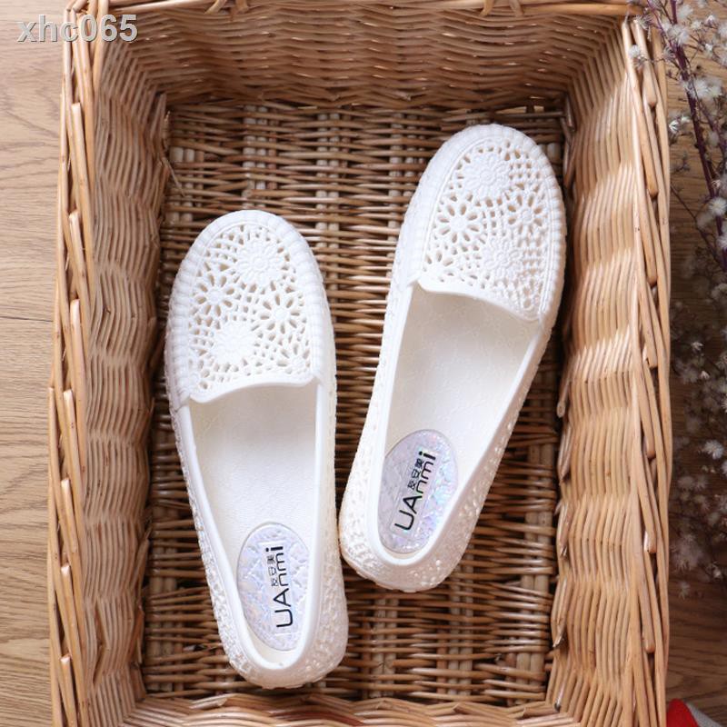 Giày Sandal Nhựa Đục Lỗ Đế Bằng Chống Trượt Dành Cho Nữ