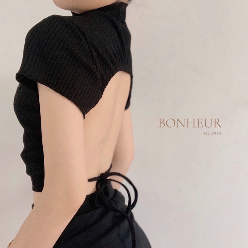 [ẢNH THẬT CLIP THẬT] Kylie Top TẶNG KÈM DÁN NGỰC Áo buộc dây hở lưng sang chảnh quyến rũ | BigBuy360 - bigbuy360.vn