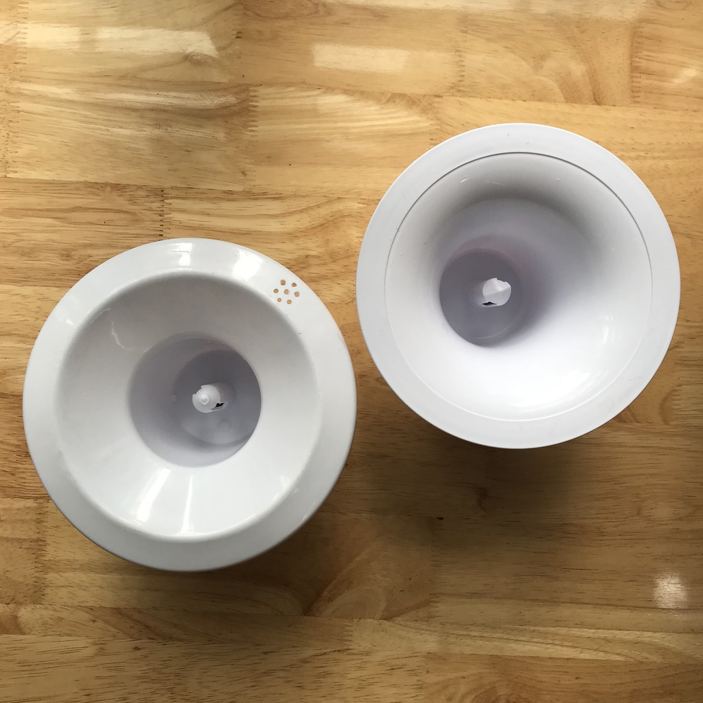 Cọc đỡ bình nước - Cọc cắm bình nước cây nước nóng lạnh | BigBuy360 - bigbuy360.vn