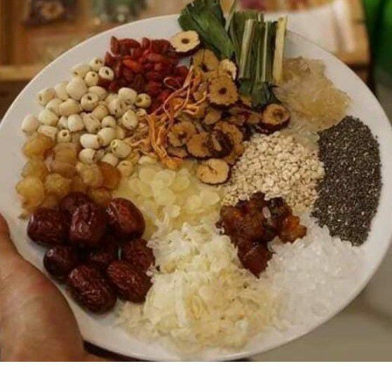 Set Chè Dưỡng Nhan 12 Vị Tuyết Yến Nhựa Đào Nấu 12-15 Chén
